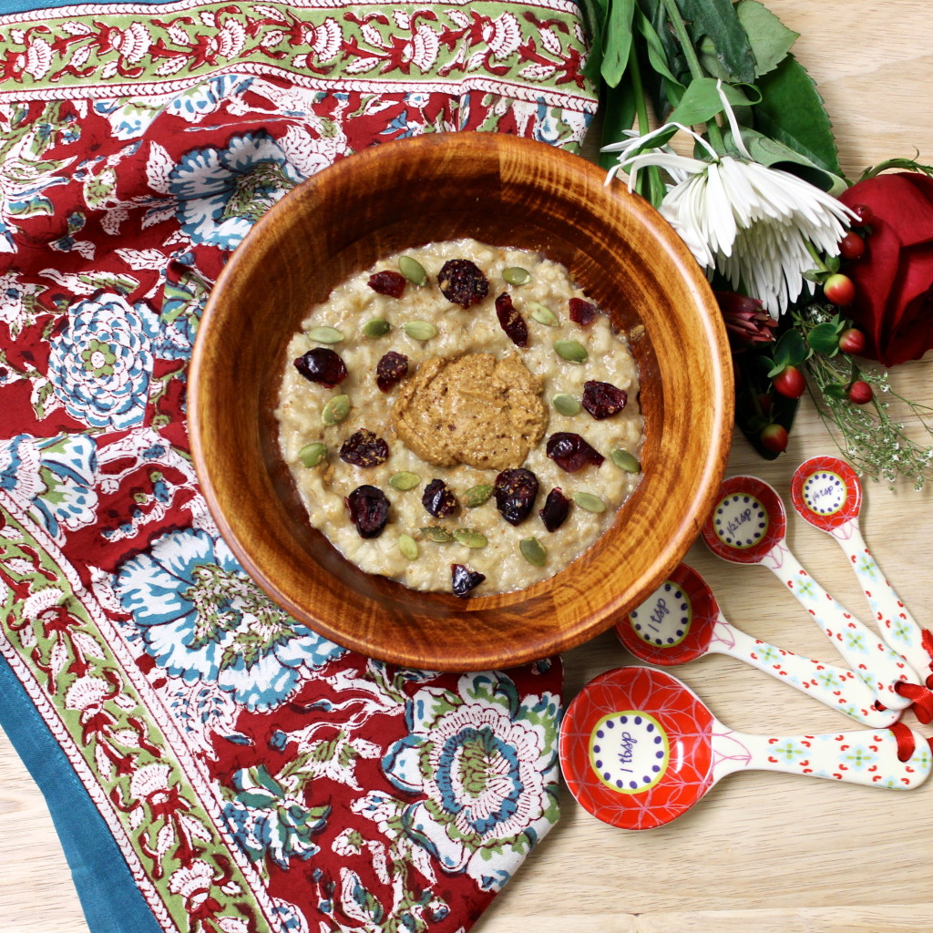 Maple Spice Oatmeal Bowl of Goodness